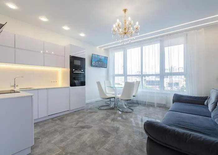 Kyiv White Apartment Victory