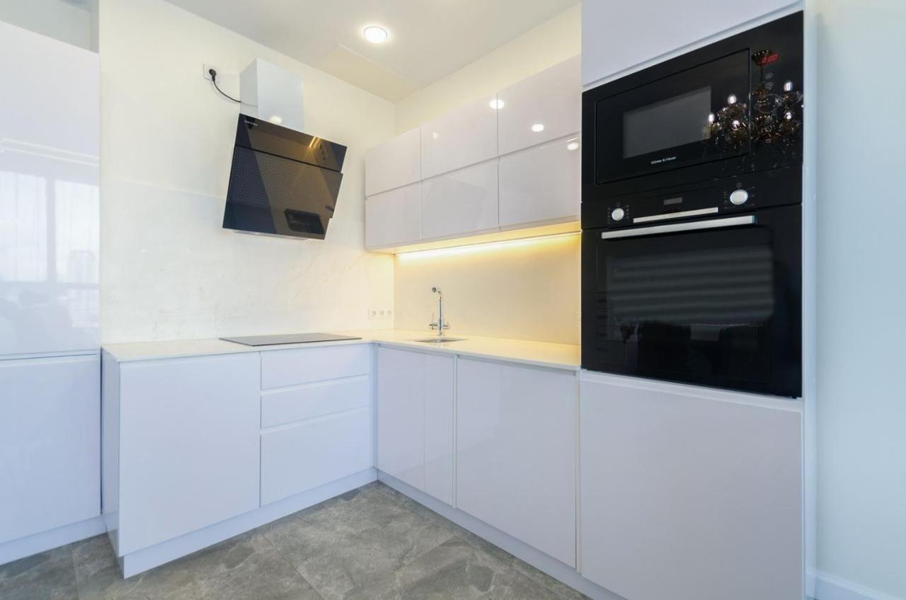 White Victory Apartment Kyiv